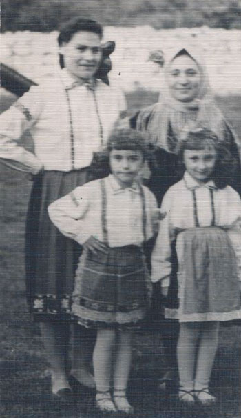 . 23.  ""      . 1966 .